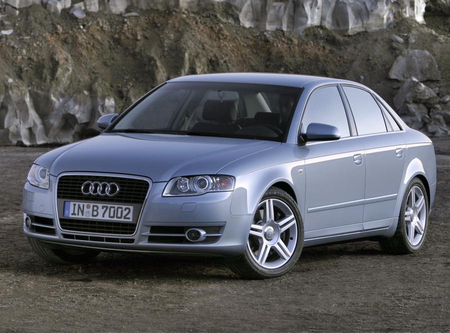  Audi A4 2.0T Sedan (B7, 8E) 2004 года  (фото 11 из 26)